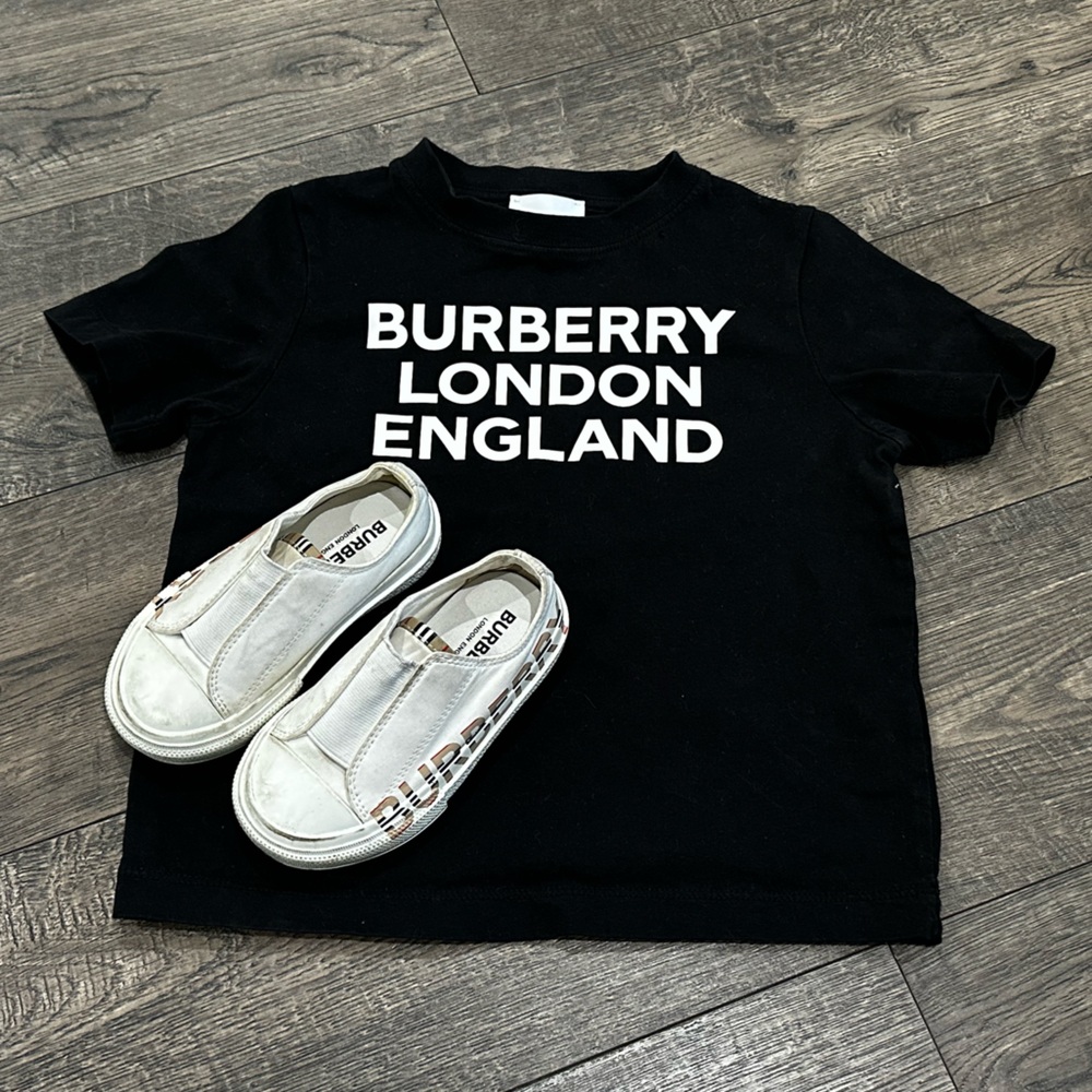 Burberry Kids Unisex T-shirt and Slip-On Sneakers